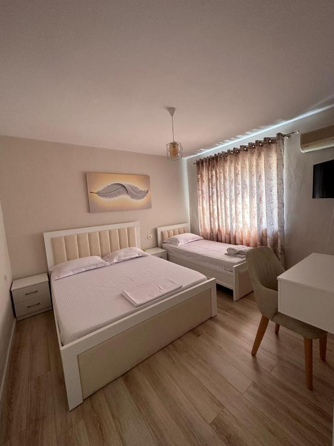 Klinti'S Apartment Berat Esterno foto